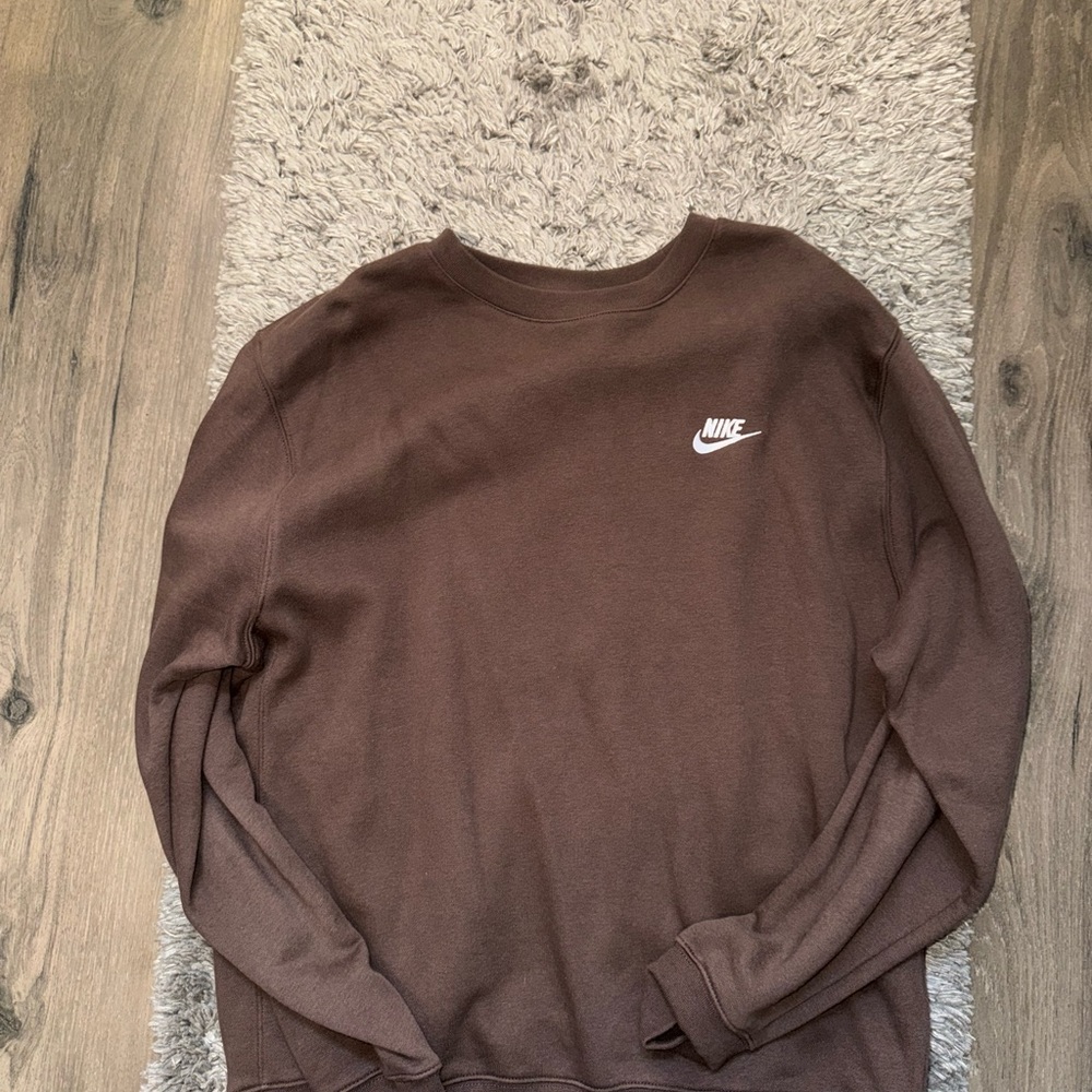 Nike Brown Crewneck Sweater with Classic Swoosh